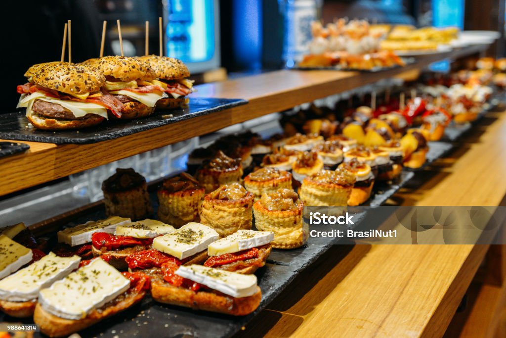 Spanische Tapas genannt Pintxos des Baskenlandes - Lizenzfrei Pincho Stock-Foto