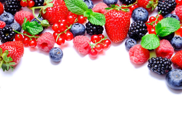 bunch of mixed berries in harvest pile on white background. colorful composition with fresh organic strawberry, blueberry, blackberry & redcurrant. clean eating concept. close up, copy space, top view - blackberry currant strawberry antioxidant imagens e fotografias de stock