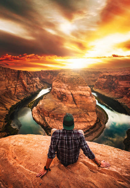 istock on top of horse shoe bend 988793268