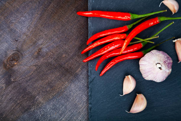 istock Red chili pepper and garlic 989079102