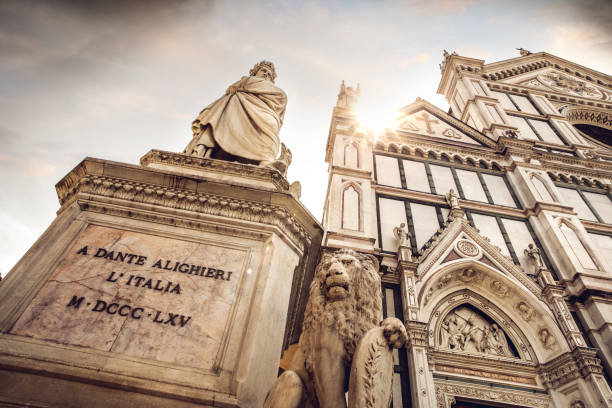 basilica di santa croce a firenze - bella architettura in italia - piazza di santa croce foto e immagini stock