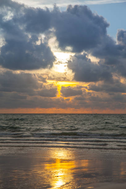 istock sunrise in the sea 989252488