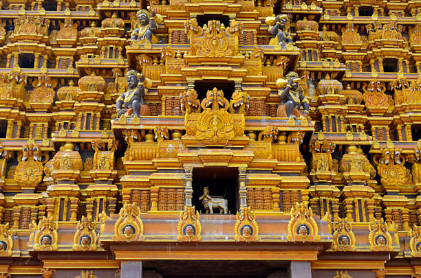 Nallur Kandaswamy Temple in Jaffna Jaffna, Sri Lanka, April 1, 2018 - Close-up of the Southern gopuram(tower) of Nallur Kandaswamy Kovil. A kovil is an Hindu temple with Dravidian architecture. dravidian culture stock pictures, royalty-free photos & images