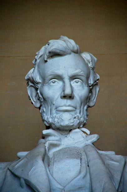 istock Washington - Lincoln Memorial 989305200