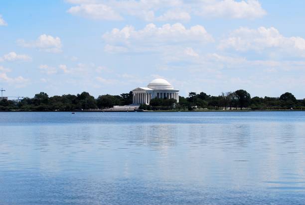 istock Washington - Tidal Basin & Jefferson Memorial 989305466