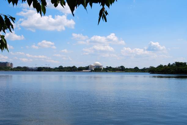 istock Washington - Tidal Basin & Jefferson Memorial 989305486