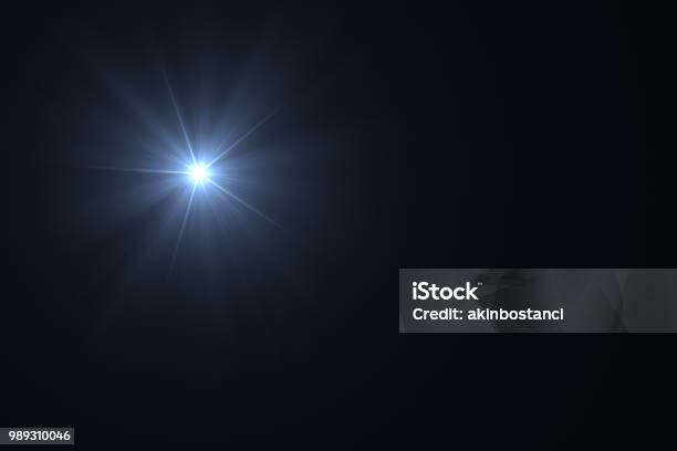 Photo libre de droit de Lens Flare Sun Light Énergie Solaire Concept banque d'images et plus d'images libres de droit de Halo lumineux - Halo lumineux, Lumière, Fond noir