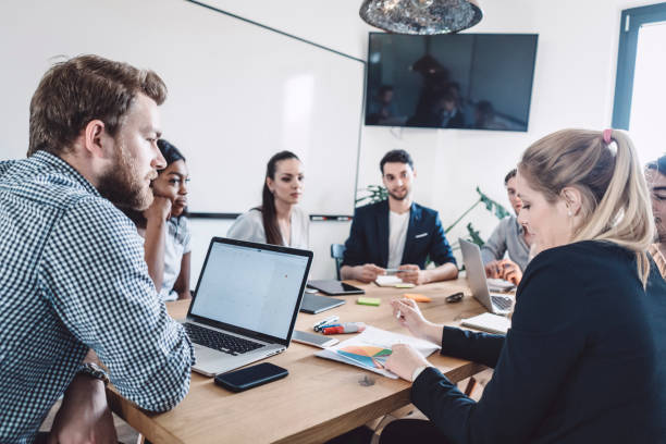 istock Business meeting in the loft office 989374280