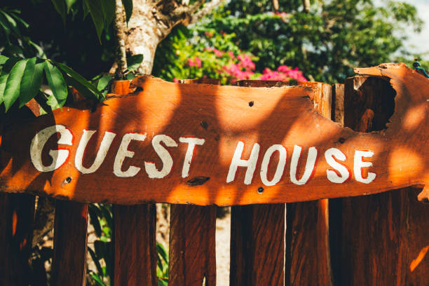 istock guest house in Hawaii 989421682