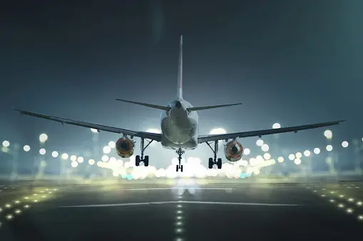 30k+ Airplane Landing Pictures | Download Free Images on Unsplash