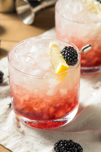 istock Alcoholic Blackberry Gin Bramble Cocktail 989447028