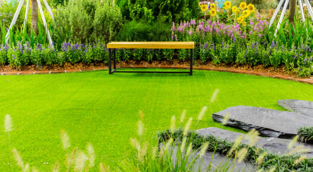 istock Relaxing area in cozy garden. 989513120
