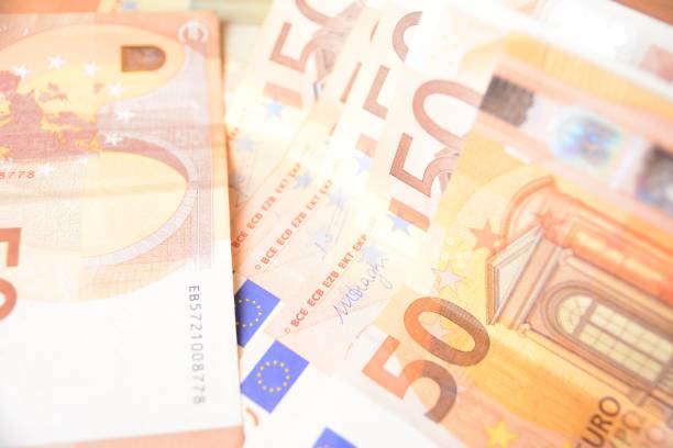 istock Stack of 50 euro banknotes investment 989663978