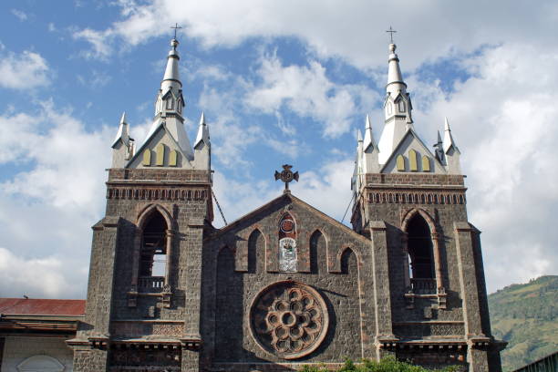 istock Main, colonial style church, on a square 989800262