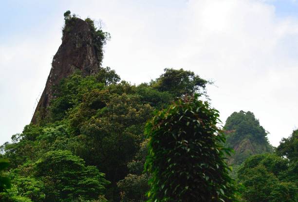 istock Xiaozheshan And Surroundings 989893462