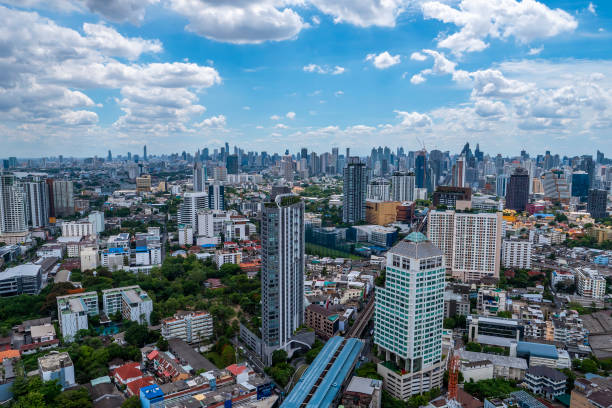 istock Bangkok cityscape 2 990208528