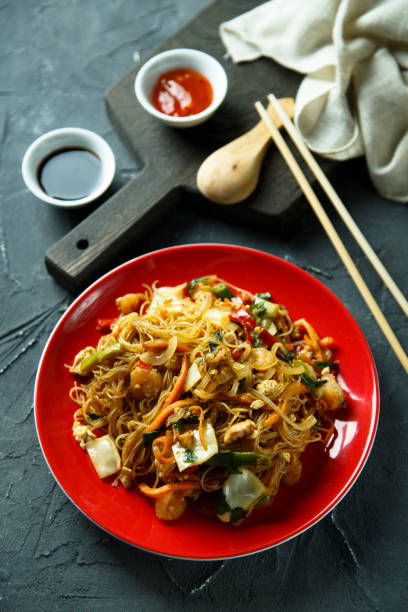 istock Rice noodles with shrimps 990243794