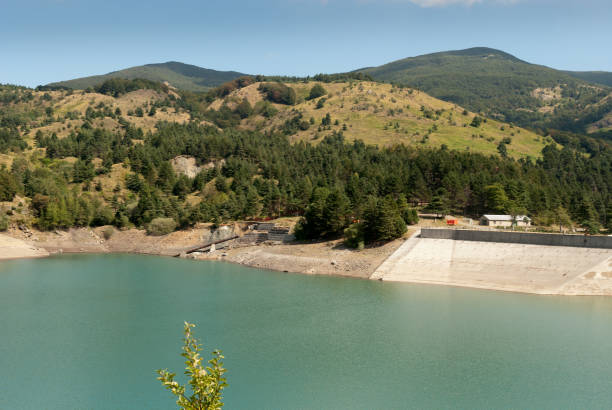 istock Giacopiane lake in Liguria 990296088