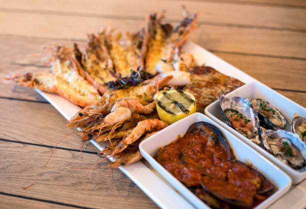 istock Sea Food Platter 990505676