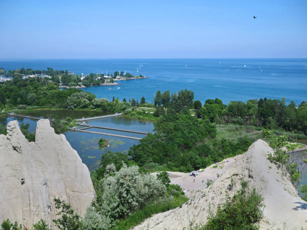istock view from edge of the cliff 990652516