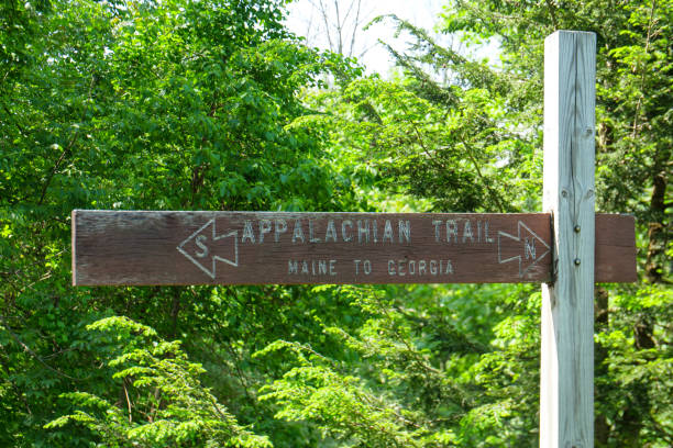 Appalachian Trail Sign Maine to Georgia Appalachian Trail Sign Maine to Georgia appalachian trail photos stock pictures, royalty-free photos & images