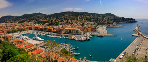 istock Nice city coastline on the Mediterranean Sea 990828726