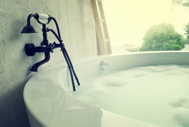 istock Beautiful luxury vintage bathtub decoration in bathroom interior 990861274