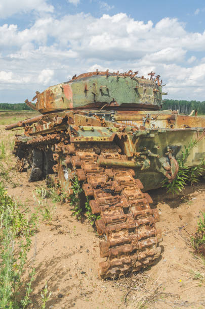 istock military tank, artillery, tracked, in the field 991071636