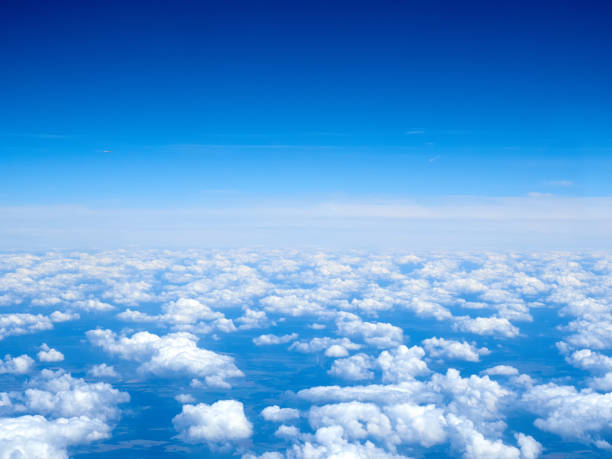 istock Carpet of white and fluffy clouds 991083902