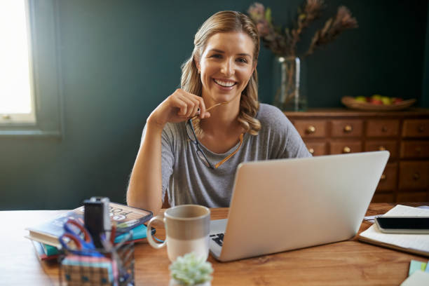 istock Establishing her business from home 991124560