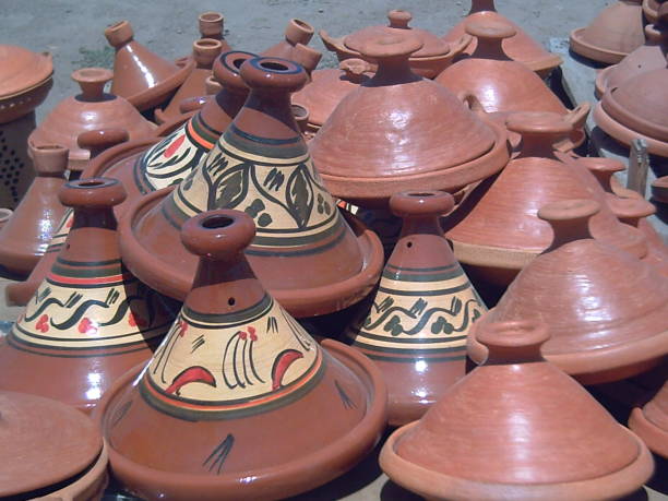 istock HANDICRAFTS/CERAMICS/CLAY/MOROCCO 991137064