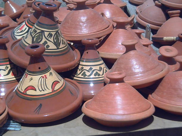 istock HANDICRAFTS/CERAMICS/CLAY/MOROCCO 991137218