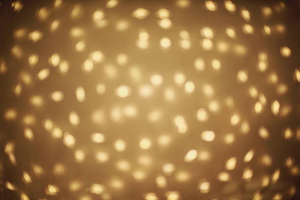 istock Blurry garland with little lights 991255514