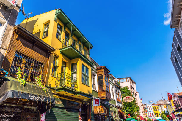istock Colorful Houses, Balat 991439432