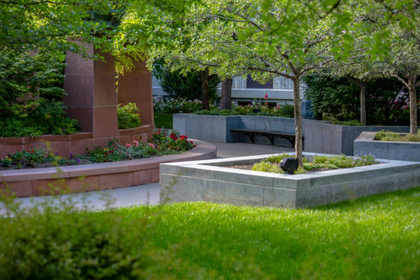 istock Bench in park of Temple Square 991586356