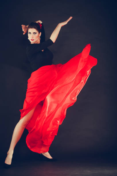 istock Beautiful woman dancing oriental dance. 991799152