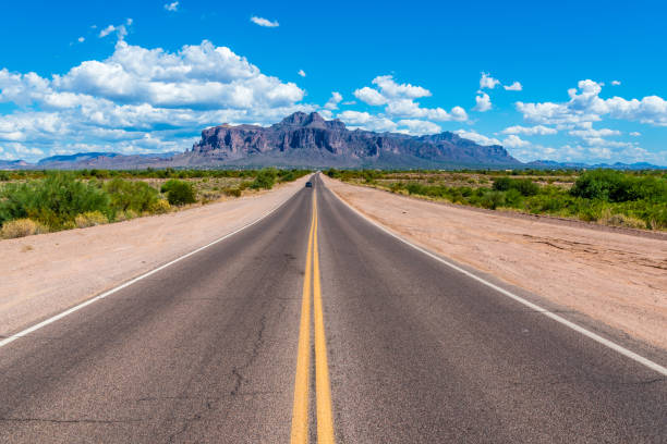 istock Road to Superstition Mountain 991866100