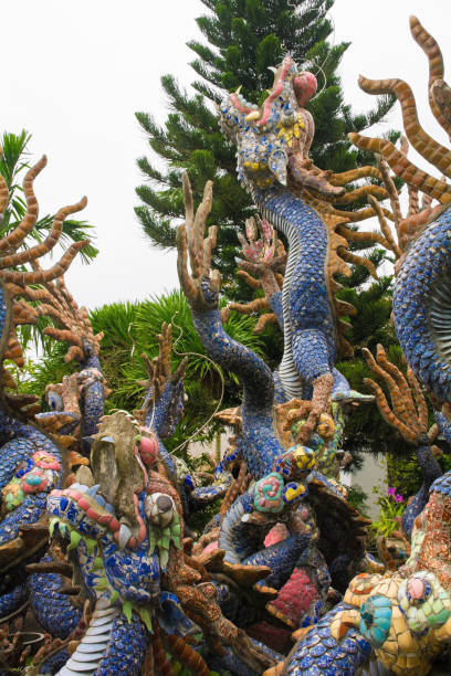 istock Dragon Pond Detail at Cantonese Assembly Hall 991979304