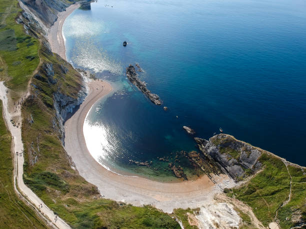 istock Man 'O War Bay from the air on a sunny day 992023836