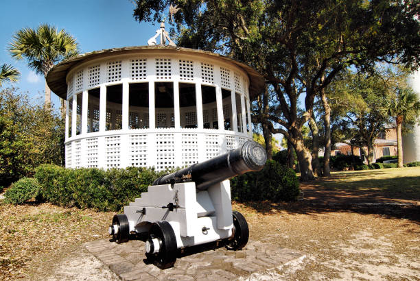 istock Gazebo and Canon 992051762
