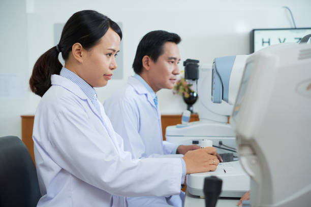 istock Colleagues working with medical equipment 992052032