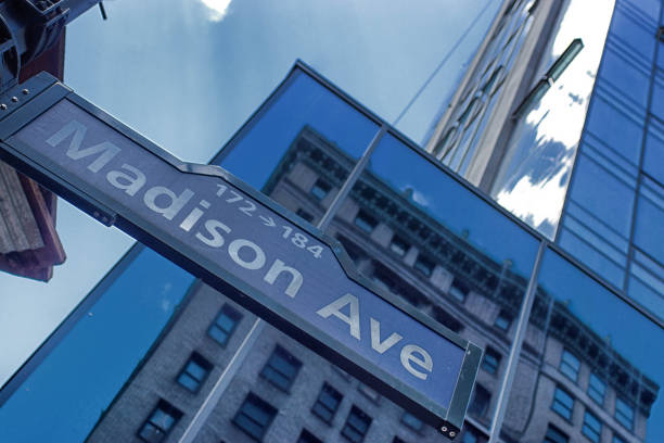 istock Madison Avenue street sign 992088914