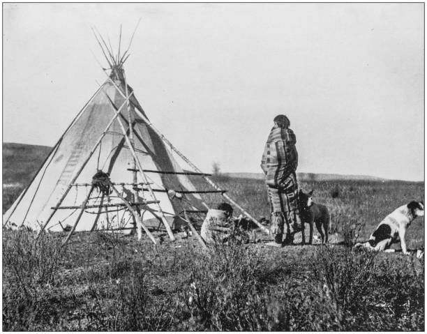 ilustrações, clipart, desenhos animados e ícones de antiga fotografia de paisagens famosas do américa: índios cree - north american tribal culture fotos