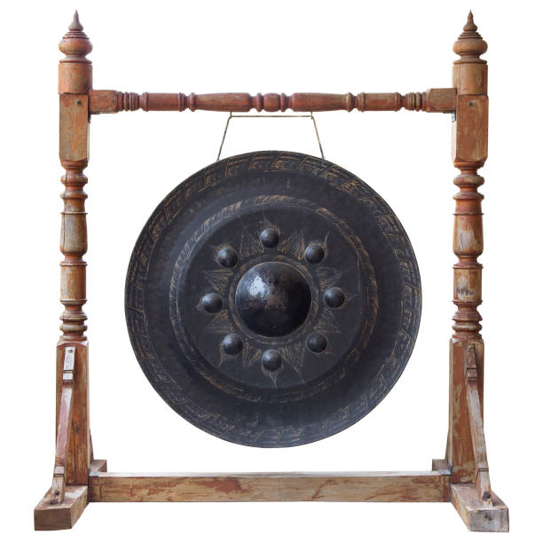 istock Thai traditional antique gong isolated on white background with clipping path 992160876