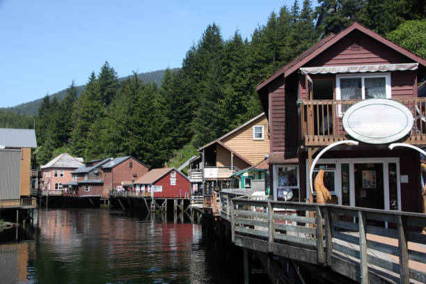 istock Shops on a Creek in Ketchikan 992213918