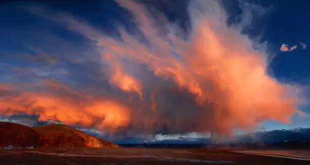 burning clouds of Namtso