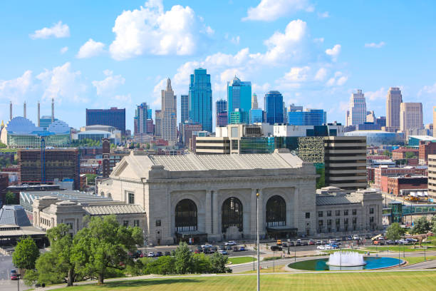 istock Kansas City Skyline Union Station 992516886