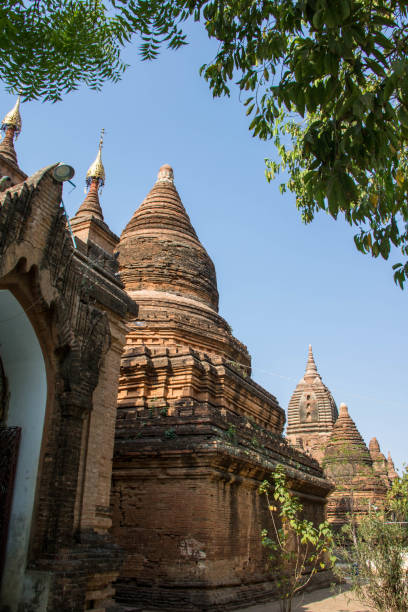 istock Myanmar: Gubyaukgyi Temple 992541286