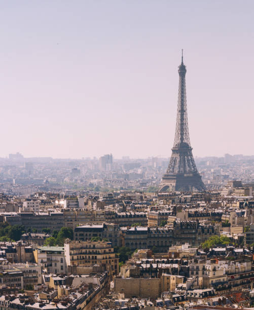 istock Aerial cityscape of Paris with Eiffel tower 992692944