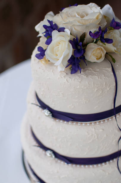 istock Detail of a multi tiered wedding cake 992731696
